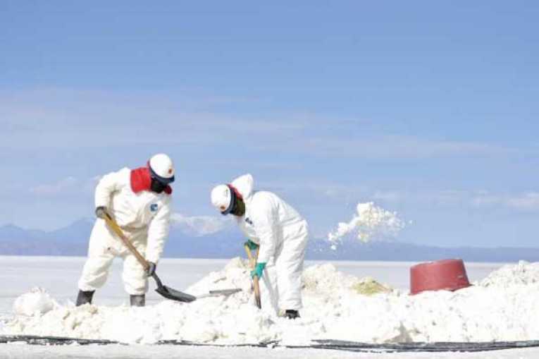 Lee más sobre el artículo Alemania paraliza negociaciones con Bolivia sobre inversiones para explotar litio