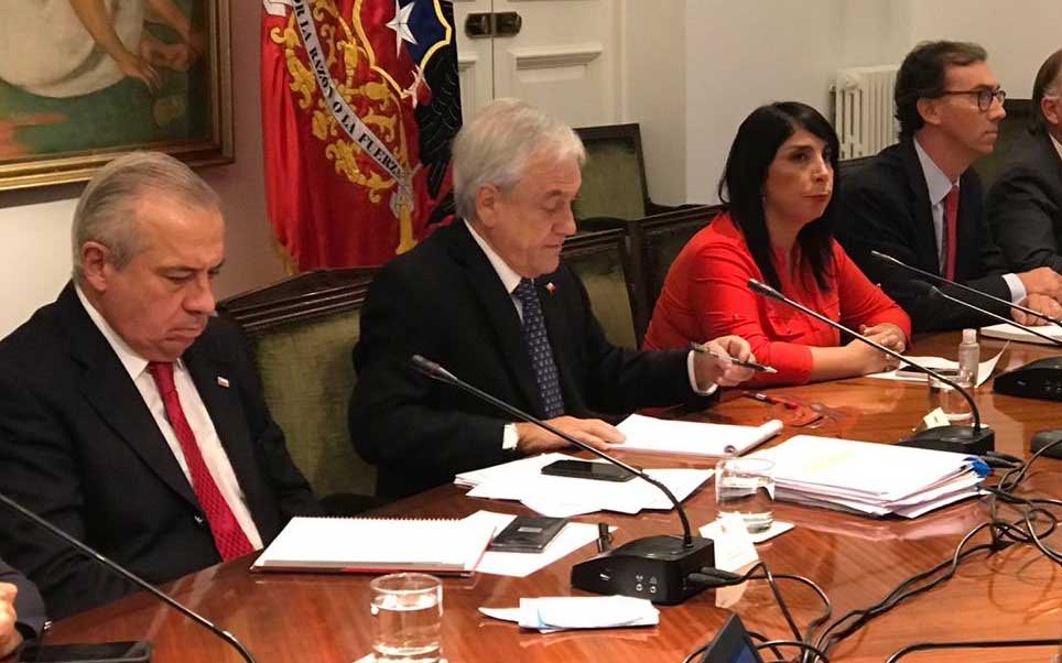 Lee más sobre el artículo Chile duplica casos de coronavirus y el gobierno anuncia cierre de fronteras