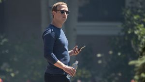 Mark Zuckerberg, fundador de Facebook, en la conferencia anual Allen & Company de Sun Valley en julio de 2018.