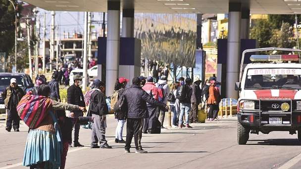 Lee más sobre el artículo Alcaldía de El Alto dice que población no respeta medidas de bioseguridad