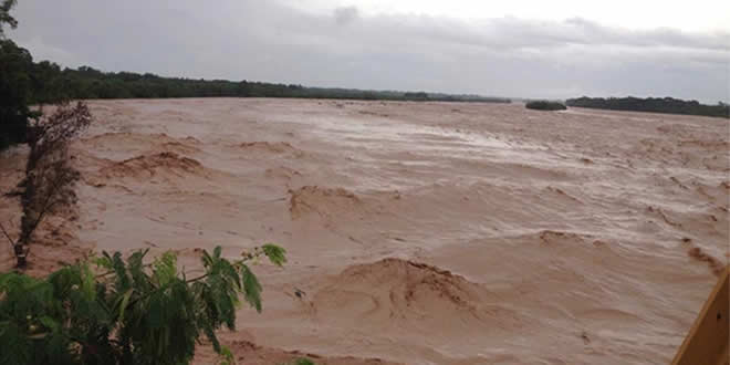 Lee más sobre el artículo Lluvias provocan crecidas grandes en ríos de Santa Cruz