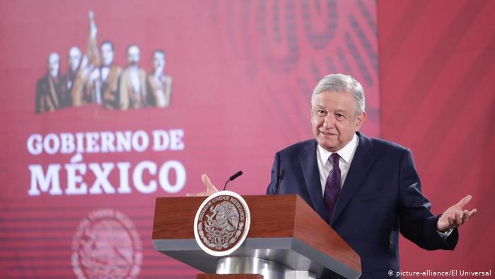 Lee más sobre el artículo Difunden vídeos del hermano de AMLO aparentemente recibiendo sobres con dinero