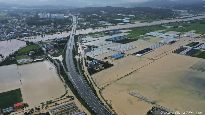 Lee más sobre el artículo Corea del Sur reporta 21 muertos por torrenciales lluvias