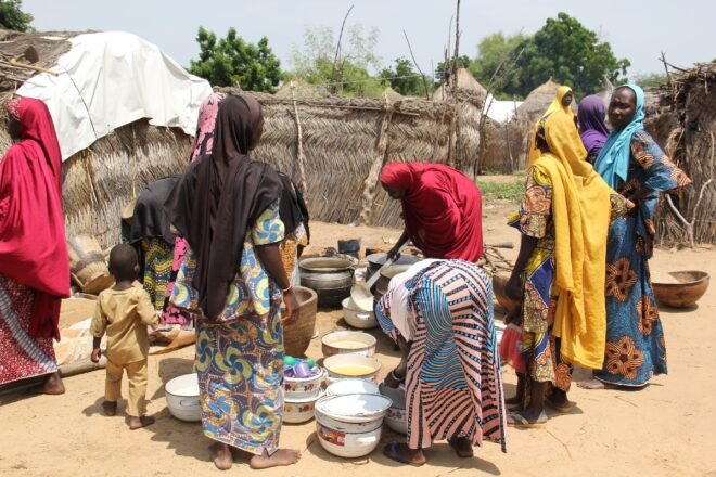 Lee más sobre el artículo Yihadistas toman como rehenes a cientos de civiles en Nigeria