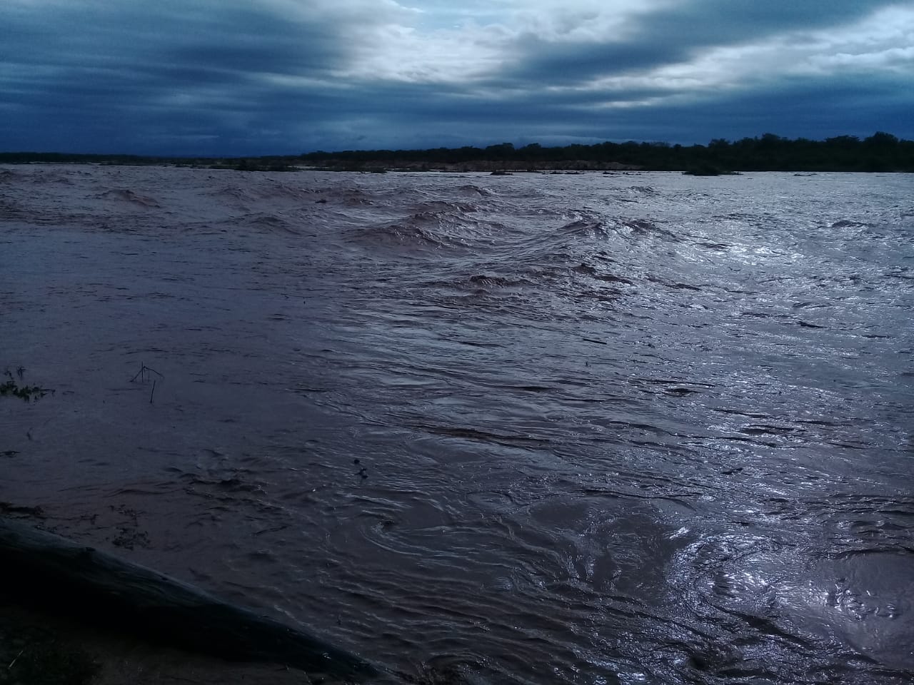 Lee más sobre el artículo Desborde del río Piraí inunda cultivos en el norte cruceño