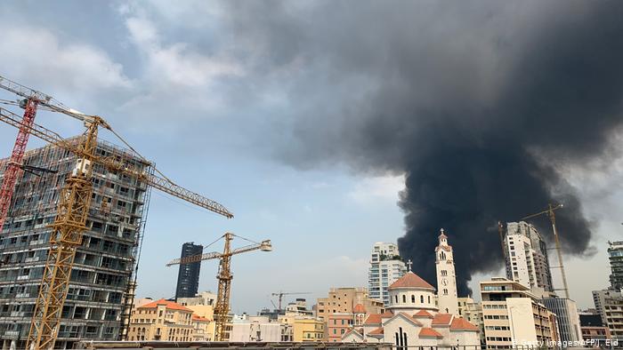 Lee más sobre el artículo Gran incendio en el puerto de Beirut, semanas después de la devastadora explosión