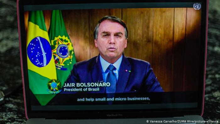 Lee más sobre el artículo Bolsonaro denuncia “campaña de desinformación” sobre Amazonia y el Pantanal