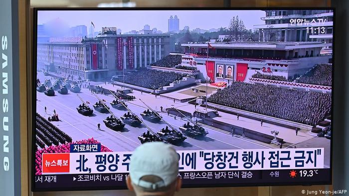 Lee más sobre el artículo Corea del Norte celebra aniversario del partido único con desfile de poderío militar