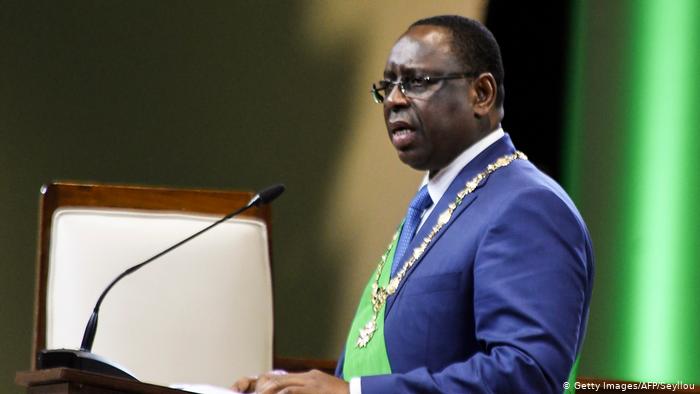 Lee más sobre el artículo El presidente de Senegal disuelve el Gobierno