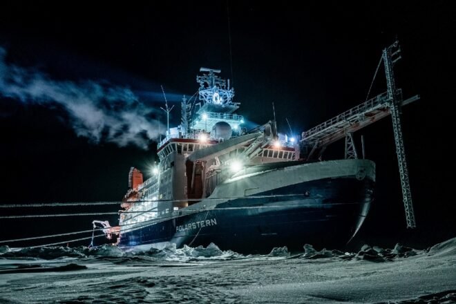 Lee más sobre el artículo El “Polarstern” regresa del Ártico con un mensaje alarmante sobre el deshielo de la banquisa