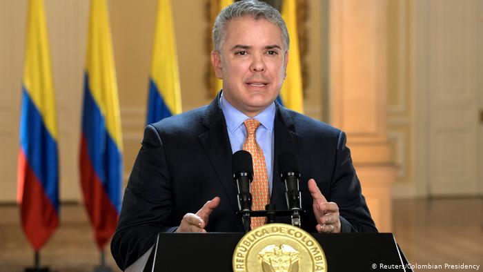 Lee más sobre el artículo Iván Duque se compromete con reincorporación de exguerrilla de Colombia