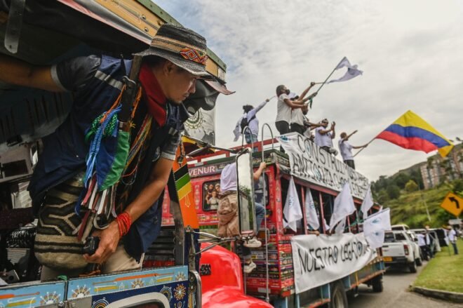 Lee más sobre el artículo FARC protesta contra el gobierno colombiano por asesinato de excombatientes