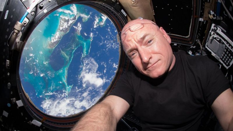 Lee más sobre el artículo “Podría haberme quedado más tiempo”: Scott Kelly, el astronauta que permaneció 340 días en el espacio