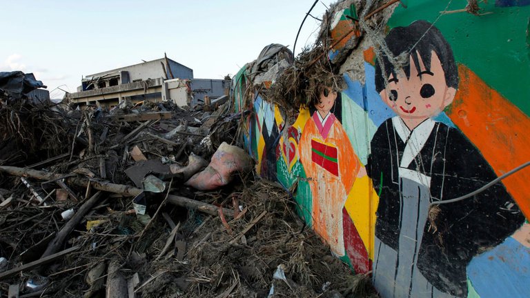 Lee más sobre el artículo La escuela destruida por el tsunami de Japón hace 10 años: una tragedia que dejó 74 niños muertos y pudo haberse evitado