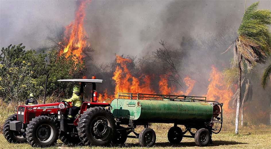 Lee más sobre el artículo ABT dice que impulsa procesos administrativos y juicios penales por incendios en Santa Cruz