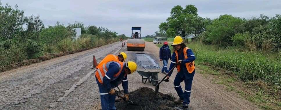 Lee más sobre el artículo Transporte público de la Chiquitania alista bloqueo indefinido por mal estado de carreteras y cobro de peajes