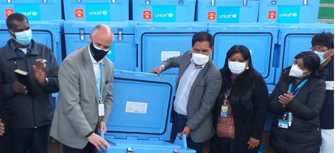 Lee más sobre el artículo Santa Cruz recibirá 230 cajas para el transporte de vacunas, donadas por la Unicef