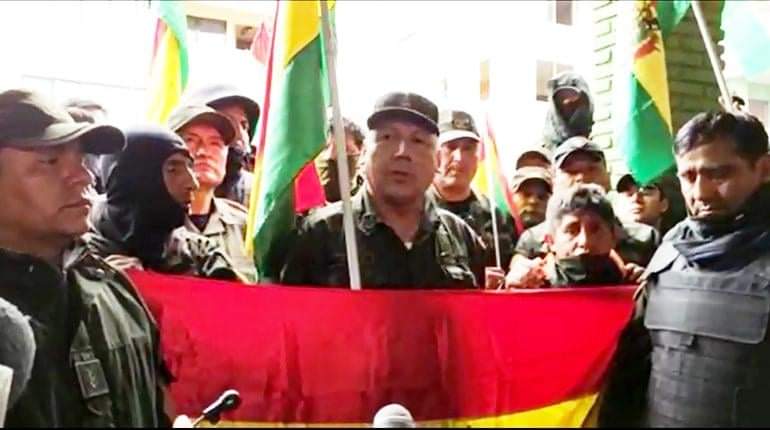 Lee más sobre el artículo Dan de baja a un excomandante de la Policía de Cochabamba por el motín de 2019