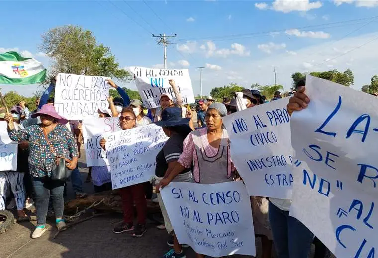 Lee más sobre el artículo Cerco al vertedero frena el recojo de basura; hay 1.700 toneladas acumuladas