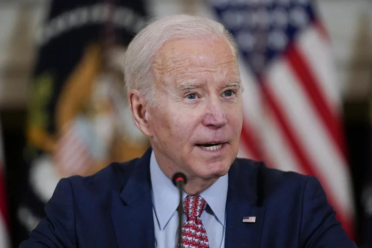 Lee más sobre el artículo Joe Biden firmó la ley que pone fin a la emergencia nacional por el COVID-19