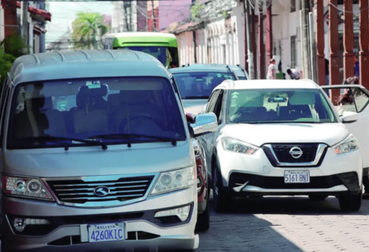 Lee más sobre el artículo Alcaldía reglamenta ley de movilidad y fija multas para conductores particulares, que ya cobra Tránsito