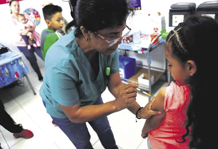 Lee más sobre el artículo Rige el horario de invierno en escuelas y piden aplicar filtros