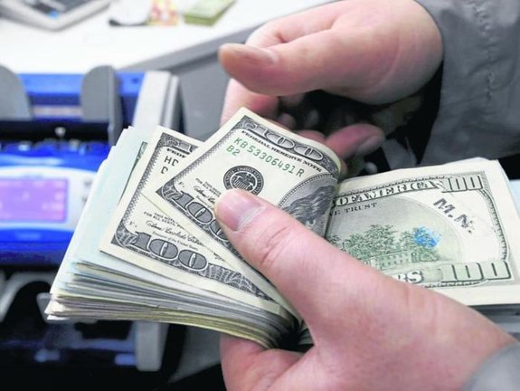 Lee más sobre el artículo Banca privada afirma que se normaliza la venta del dólar norteamericano en el país