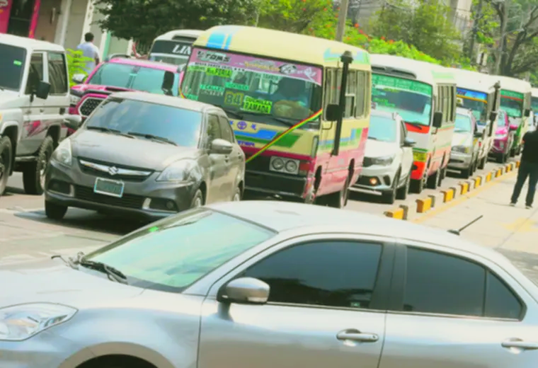 Lee más sobre el artículo Gasto en cordones del BRT suman Bs 12,9 millones y aplazan hasta noviembre el ordenamiento