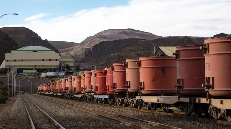 Lee más sobre el artículo San Cristóbal generó $us 402 MM por la producción de 300 mil toneladas de plata